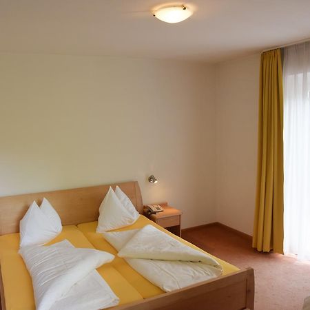 Hotel Pension Schweitzer Силандро Екстериор снимка