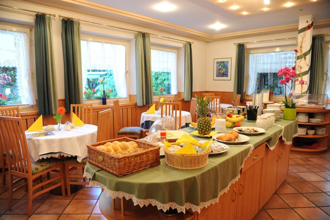 Hotel Pension Schweitzer Силандро Екстериор снимка