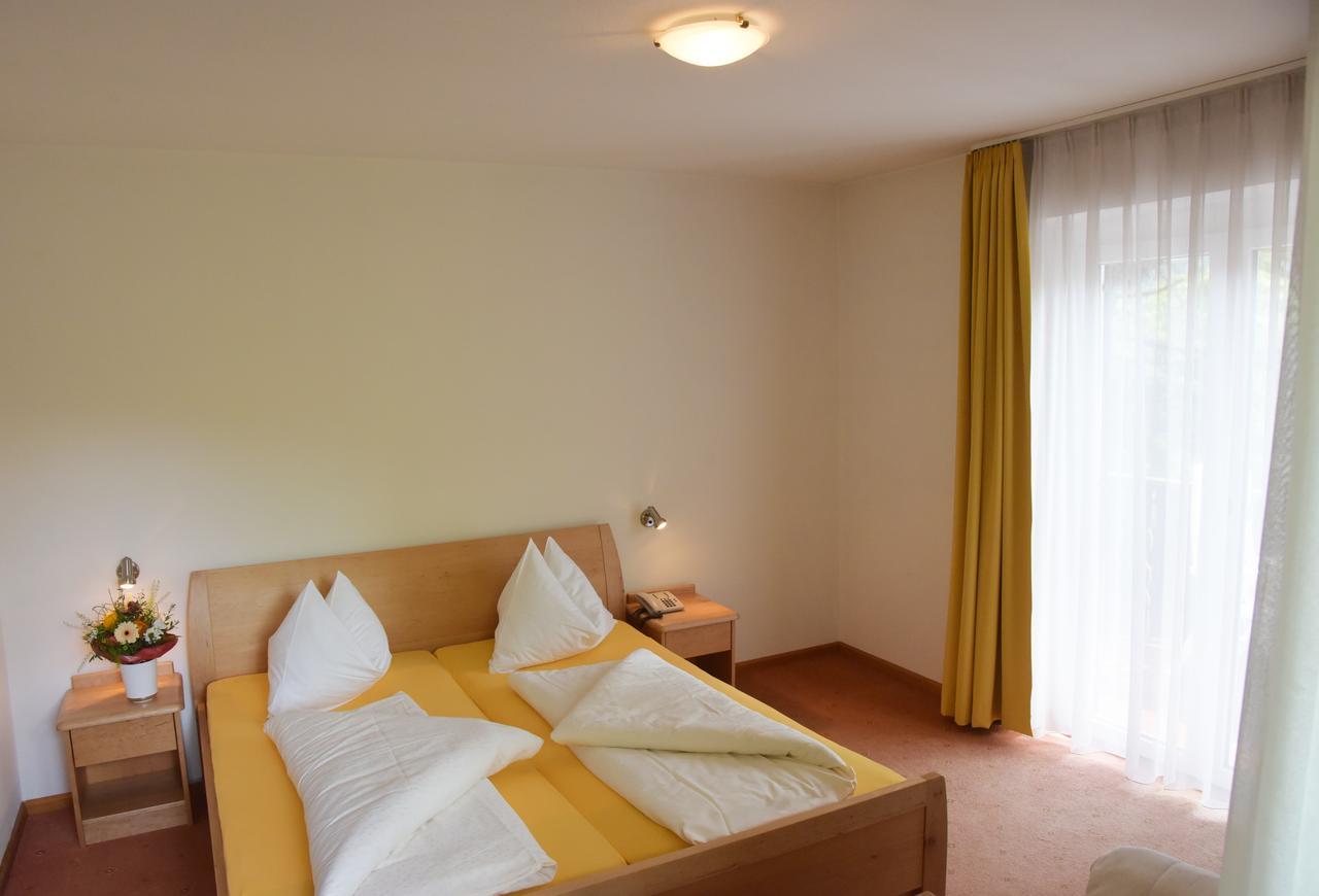 Hotel Pension Schweitzer Силандро Екстериор снимка