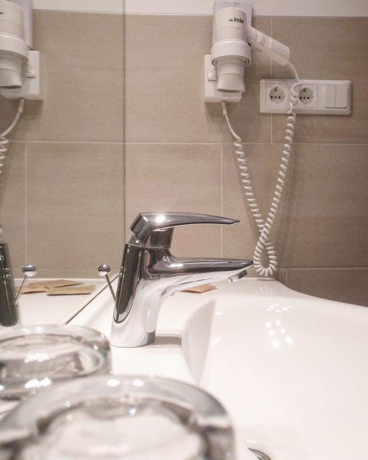 Hotel Pension Schweitzer Силандро Екстериор снимка